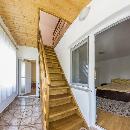 Casa De Vacanta Jeny Novaci-Străini Kültér fotó