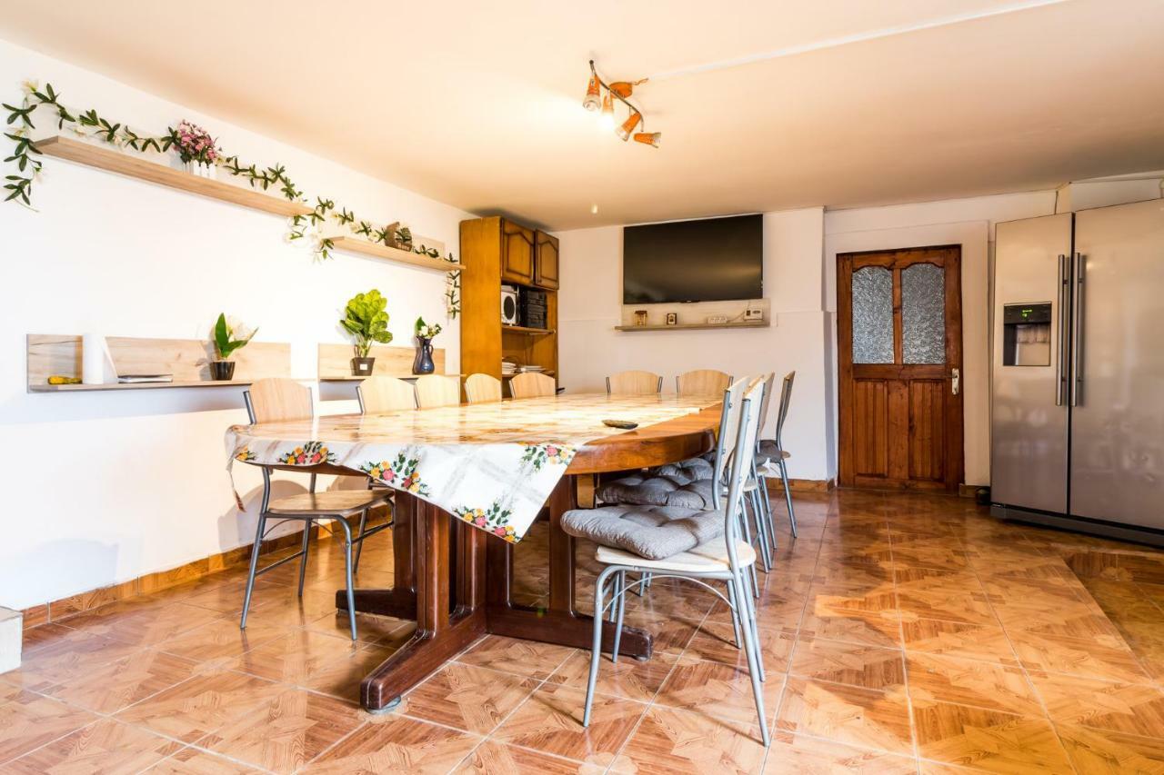 Casa De Vacanta Jeny Novaci-Străini Kültér fotó