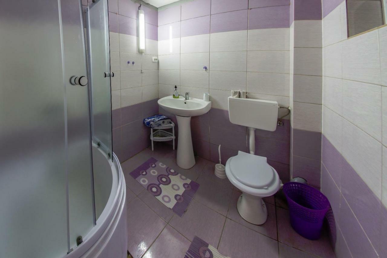 Casa De Vacanta Jeny Novaci-Străini Kültér fotó