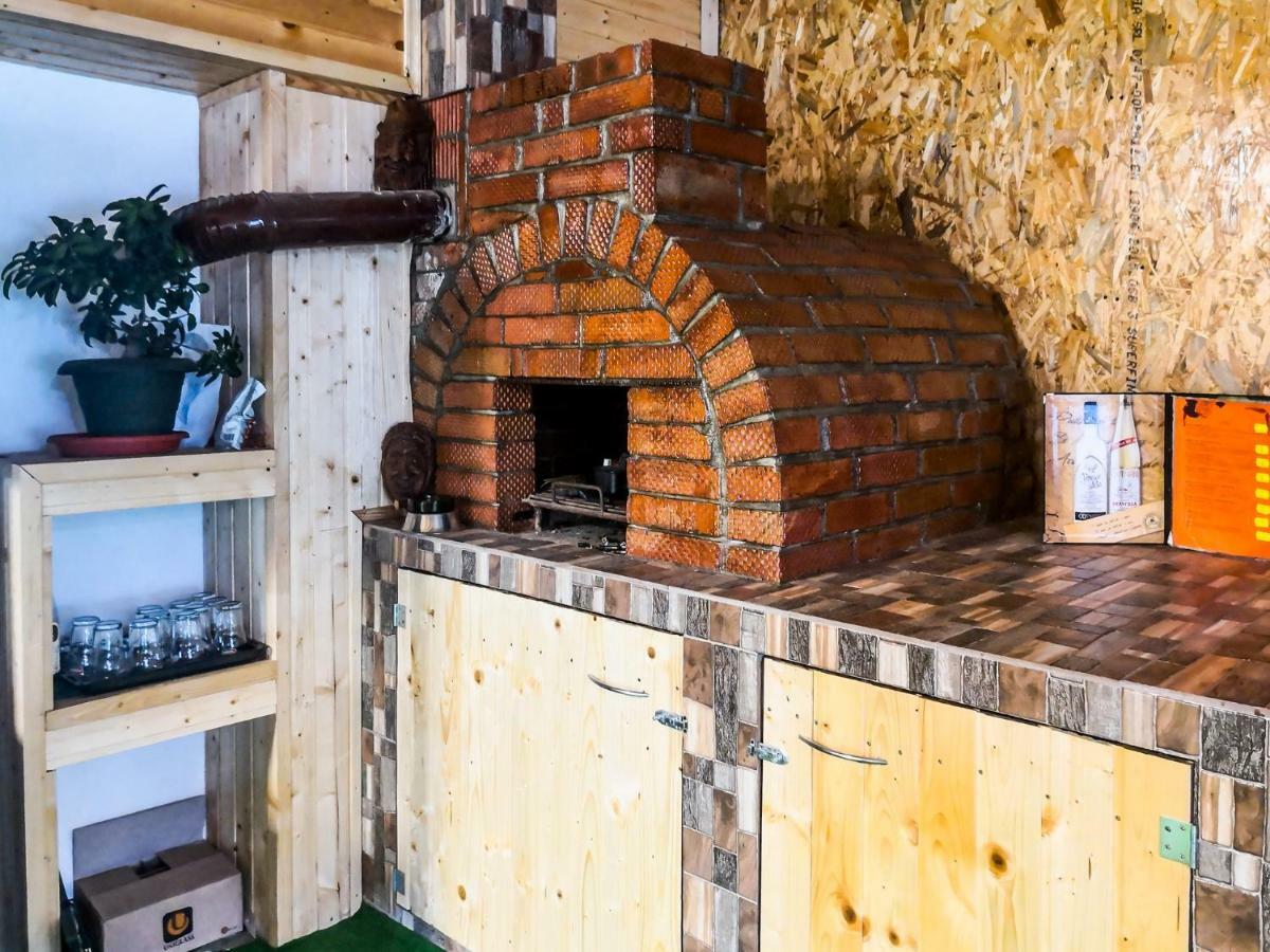 Casa De Vacanta Jeny Novaci-Străini Kültér fotó